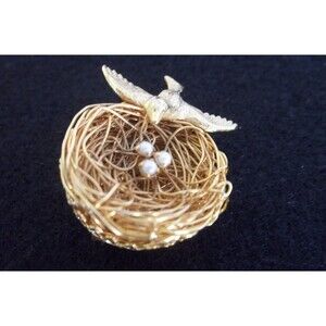 Vtg Brooch Pin Bird Nest Eggs Faux Pearls Designer Jewelry Jeanne